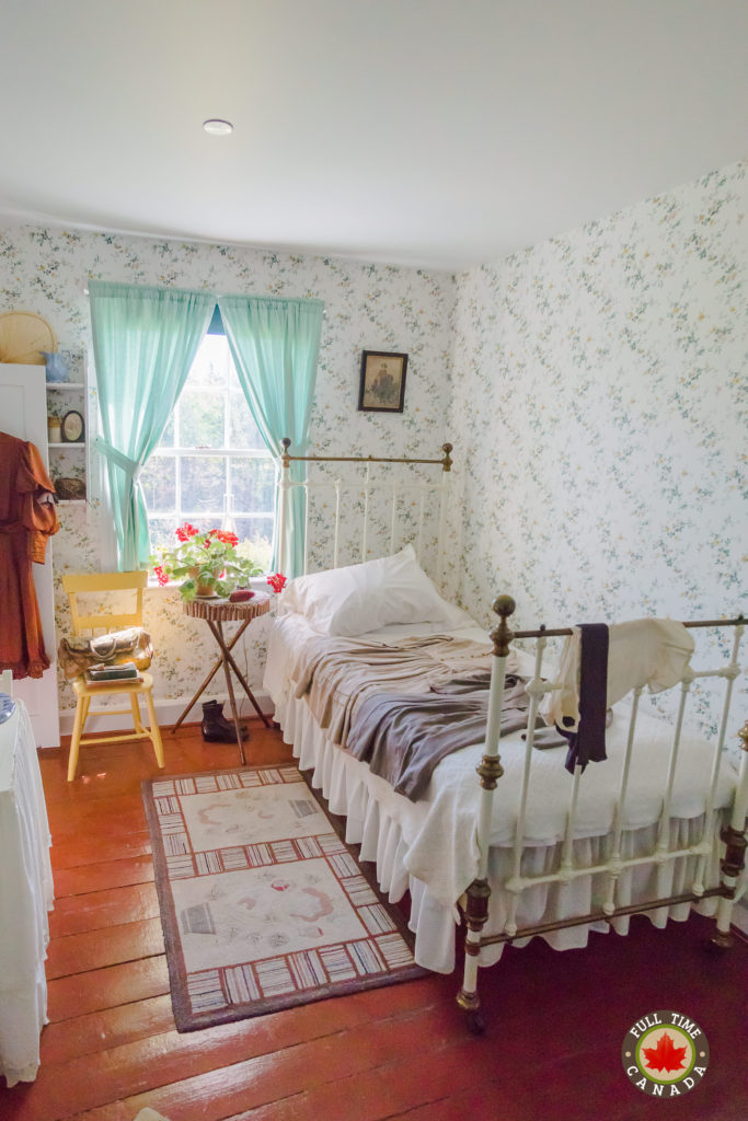 anne-green-gables-heritage-place-bedroom-pei-national-park